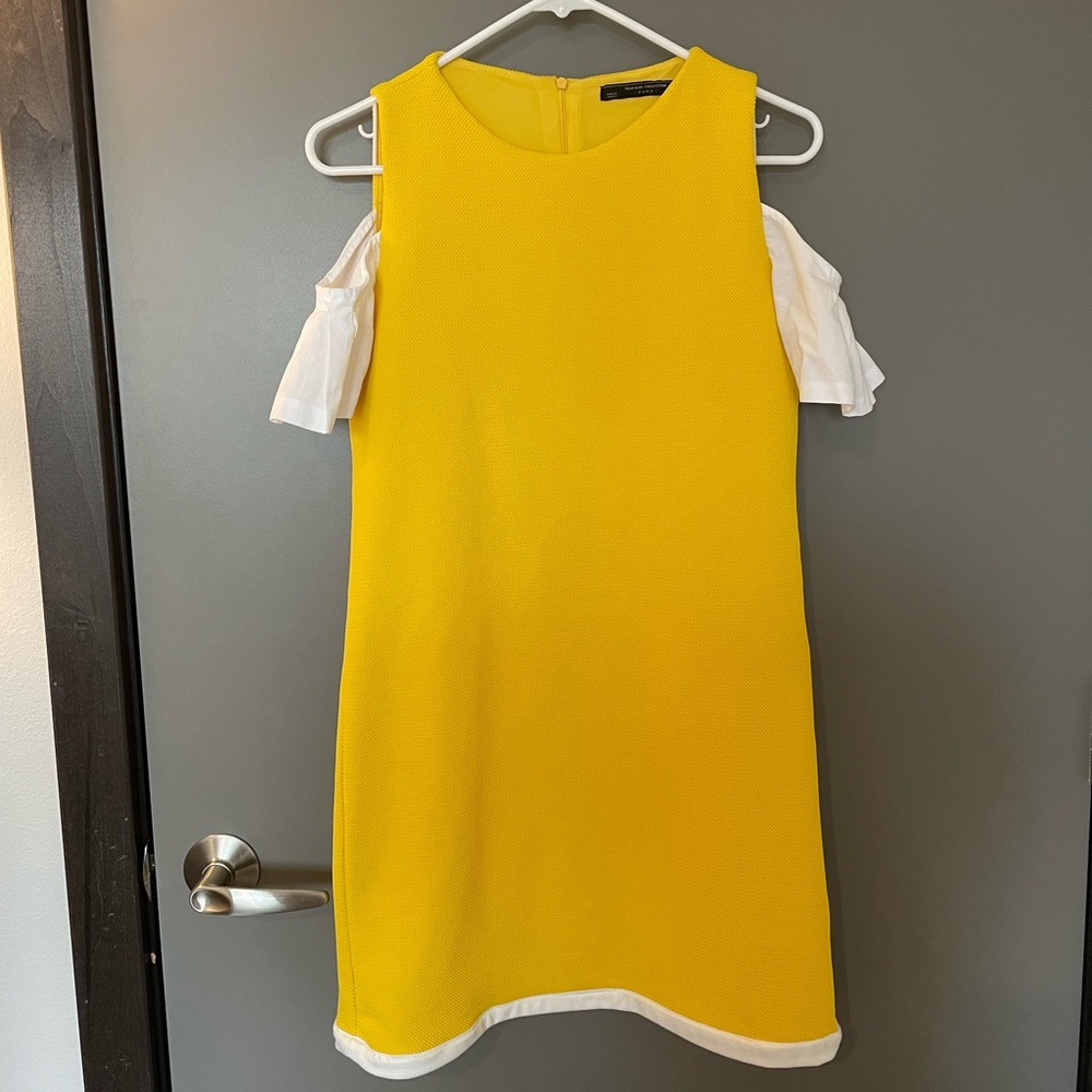 ZARA Mini Dress Poplin Cold Shoulder Textured Women’s Medium Yellow Sun-Dress - Picture 2 of 9